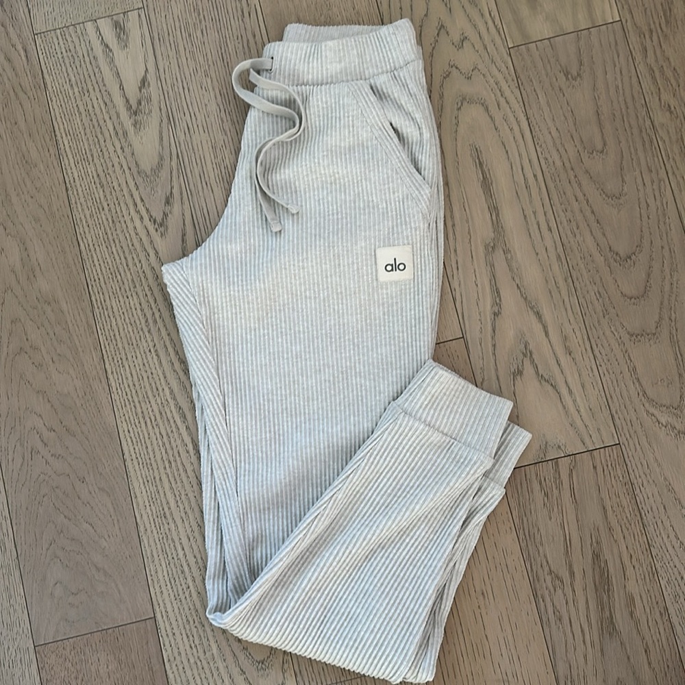 Alo Muse Sweatpants
